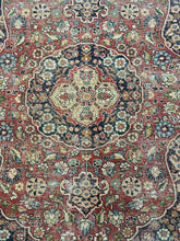 Load image into Gallery viewer, Hand-Knotted Vintage Wool Rug Colorful Persian Heriz Floral Design 4&#39;7 x 6&#39;1
