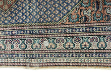 Load image into Gallery viewer, Hand-Knotted Vintage Persian Rug Kashan Style 2&#39;9 x 4&#39;4 Wool and Silk
