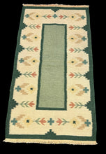 Load image into Gallery viewer, Handmade Vintage Wool Rug Multicolor Turkish Kilim Geometric Design 2&#39;8 x 5&#39;
