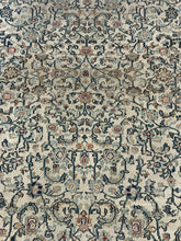 Load image into Gallery viewer, Handmade Vintage Wool Rug Persian Floral Pattern in Light Colors 4&#39; x 6&#39;
