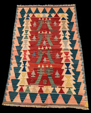 Load image into Gallery viewer, Handmade Vintage Wool Rug Colorful Turkish Kilim Geometric Design 2&#39;11 x 4&#39;5
