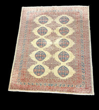 Load image into Gallery viewer, Beautiful Handmade Vintage Wool Rug Colorful Oriental Design 7&#39;4 x 3&#39;9
