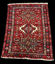 Load image into Gallery viewer, Stunning Handmade Vintage Wool Rug Red Persian Heriz Design 3&#39;4 x 4&#39;6
