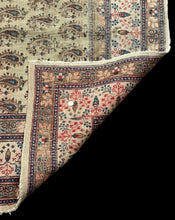 Load image into Gallery viewer, Handmade Vintage Wool Rug Persian Oriental Design in Light Colors 6&#39; x 7&#39;6
