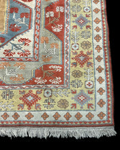 Load image into Gallery viewer, Unique Vintage Handmade Wool Rug Turkish Oriental Design Light Colors 6&#39;7 x 9&#39;7
