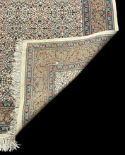 Load image into Gallery viewer, Unique Handmade Vintage Wool Rug Colorful Turkish Oriental Design 6&#39;6 x 10&#39;
