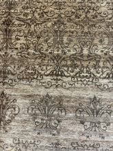 Load image into Gallery viewer, Handmade Vintage Wool Rug Brown/ Beige Oriental Design 7&#39;11 x 9&#39;10
