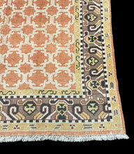 Load image into Gallery viewer, Handmade Vintage Wool Rug Orange Indian Oriental Design 7&#39;9 x 10&#39;4
