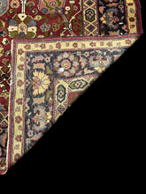 Load image into Gallery viewer, Beautiful Vintage Handmade Vintage Wool Rug Persian Oriental Design 6&#39;7 x 9&#39;
