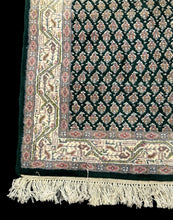 Load image into Gallery viewer, Beautiful Handmade Vintage Wool Rug Green Persian Oriental Design 2&#39;11 x 4&#39;10
