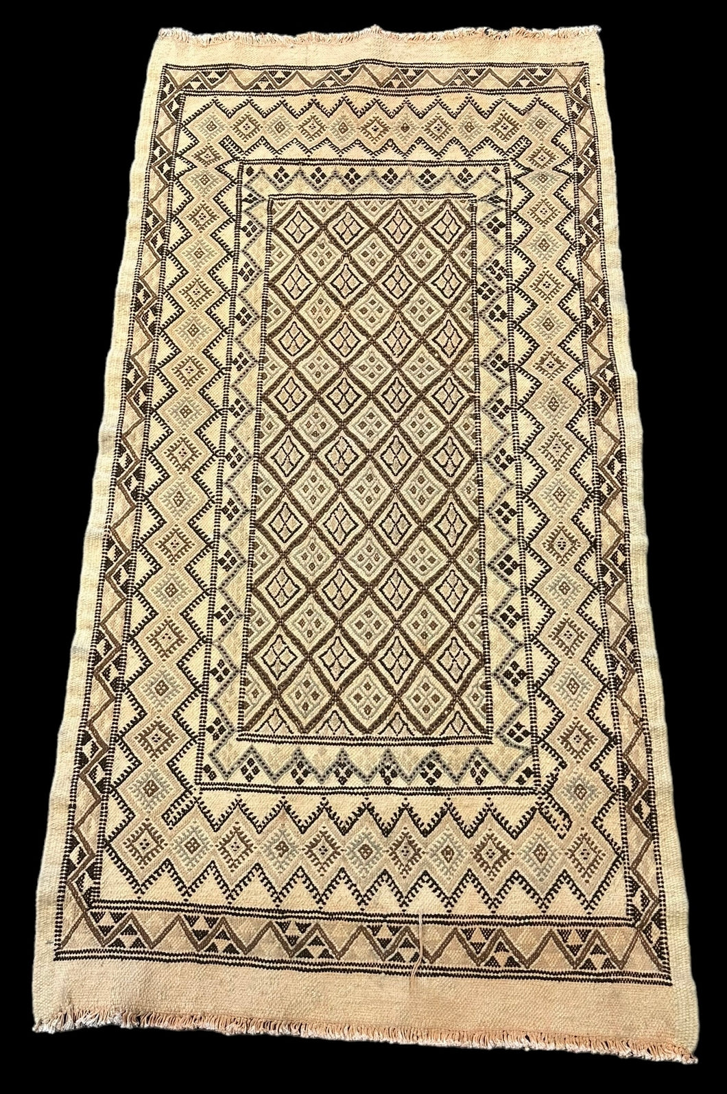 Handmade Vintage Wool Rug Moroccan Berber Beige Tribal Design 2'5 x 4'10